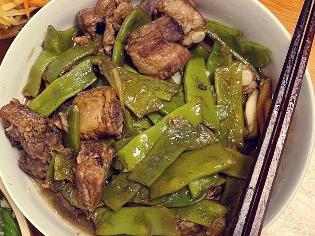 老饭骨教的豆角炖排骨(自留)的做法