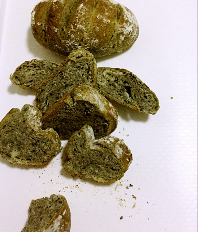 天然酵母黑芝麻面包