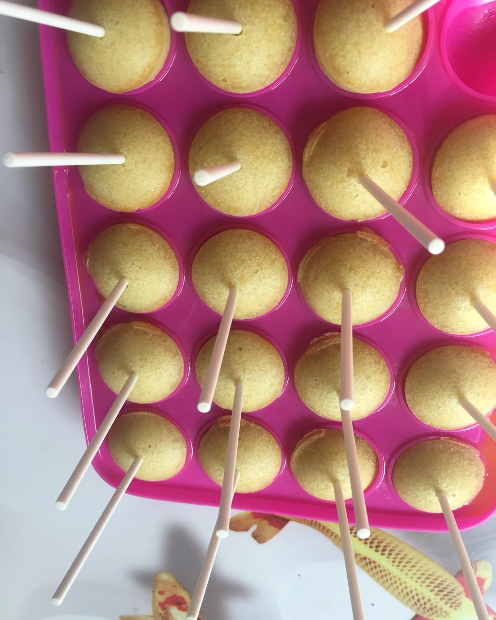 可爱棒棒糖蛋糕