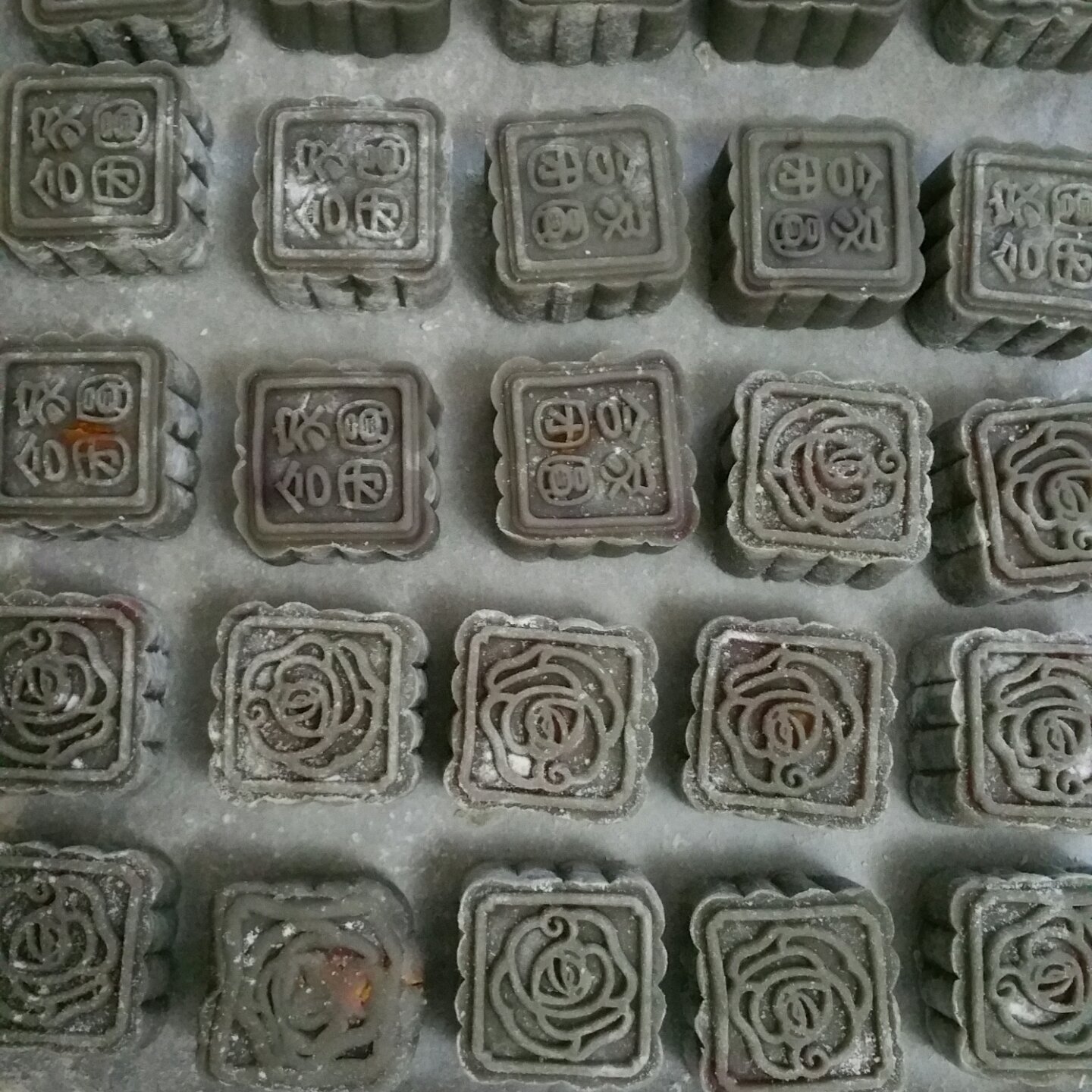 广式月饼—蛋黄莲蓉月饼