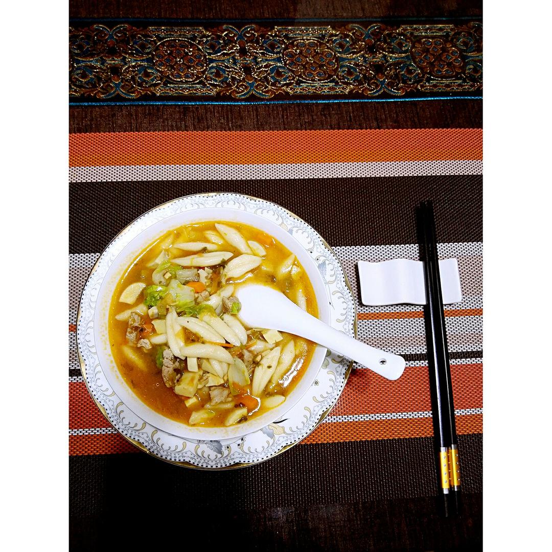 西红柿菌菇肉片猫耳朵