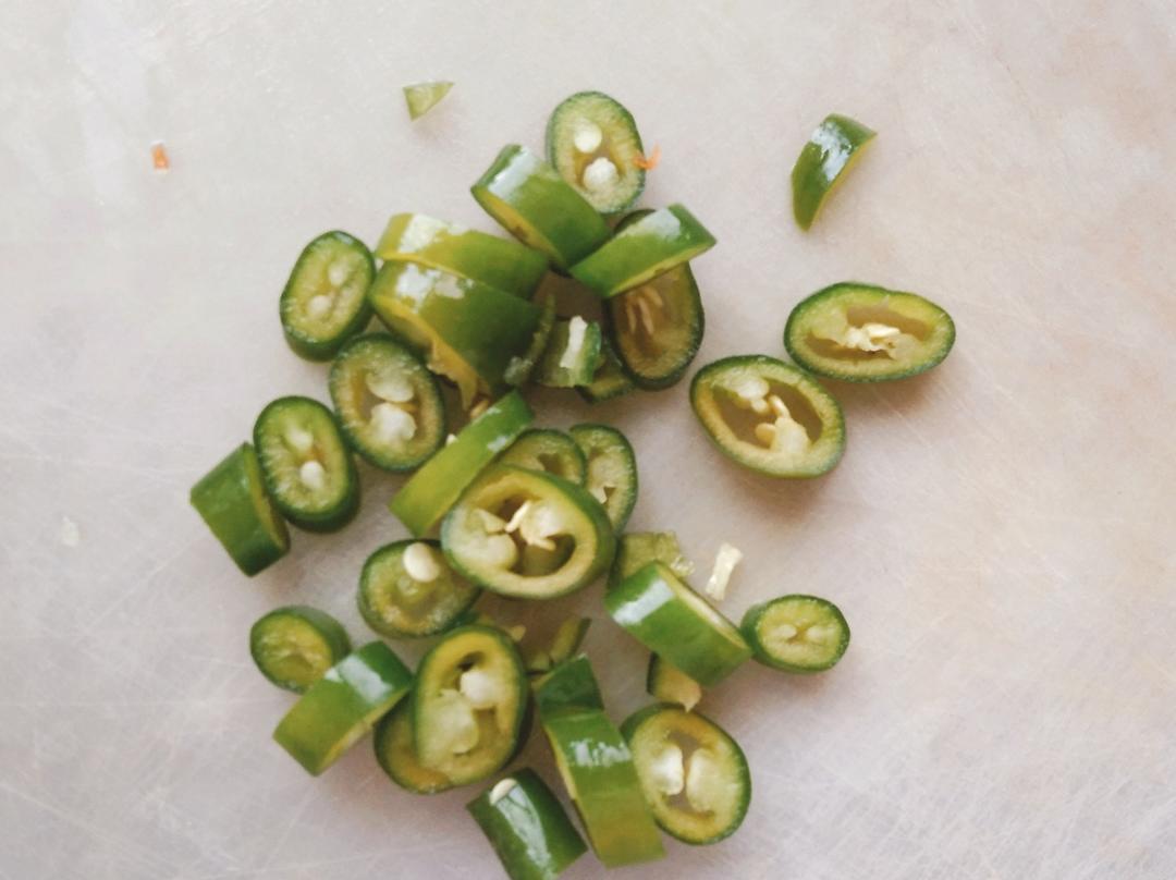 延边朝鲜族 传统【土豆酱汤】的做法 步骤2