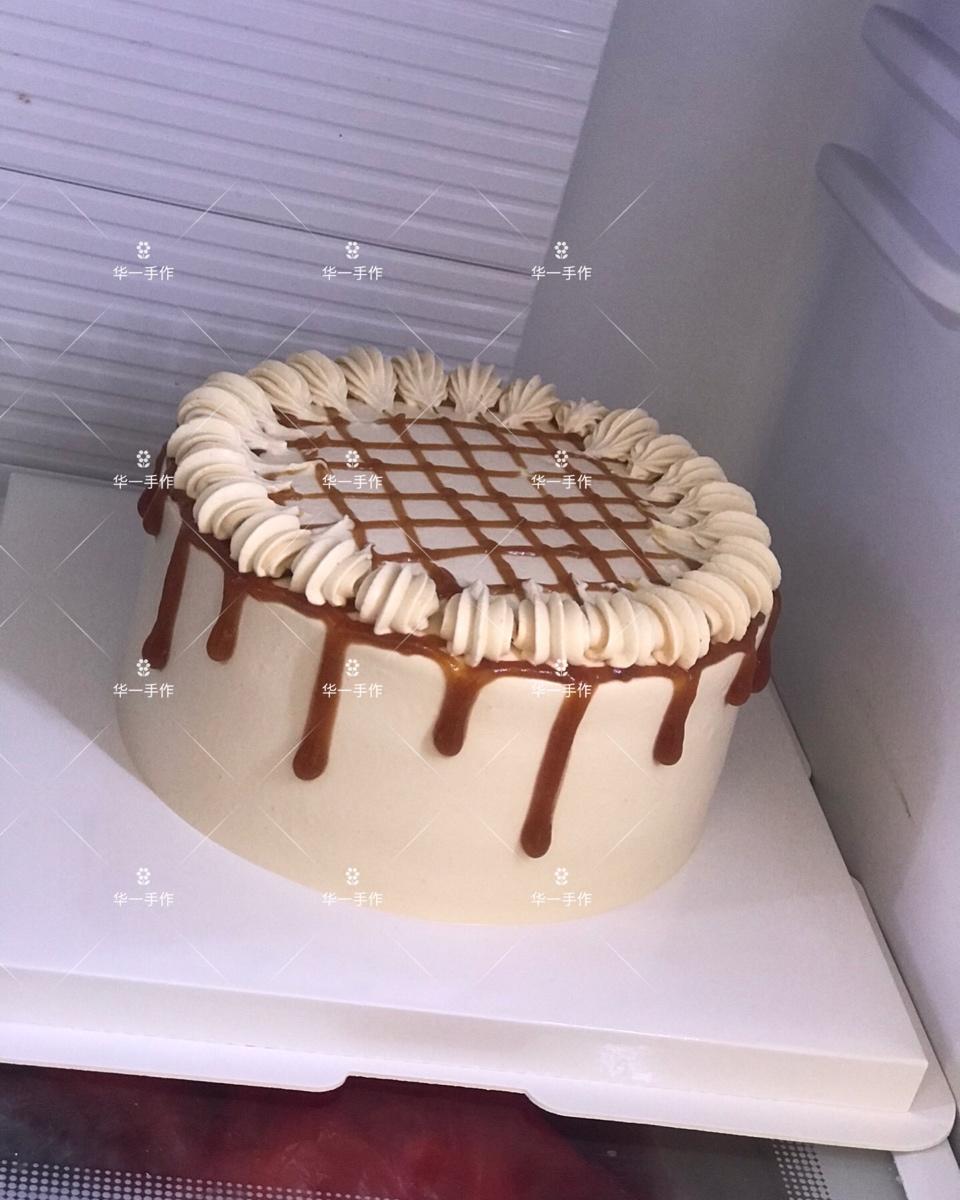 一一私房做的焦糖海盐生日蛋糕