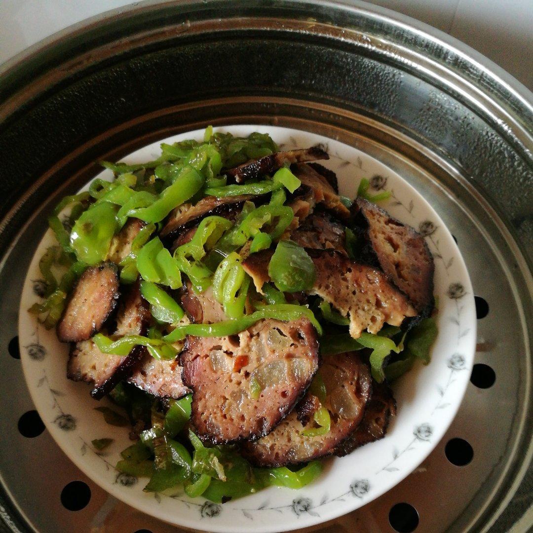 青椒血豆腐