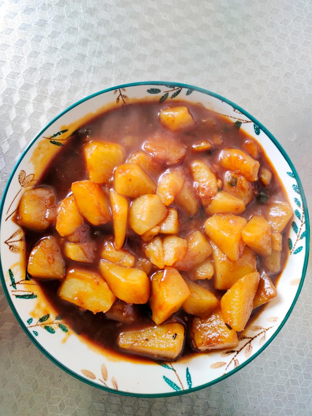 软糯好吃的红烧土豆