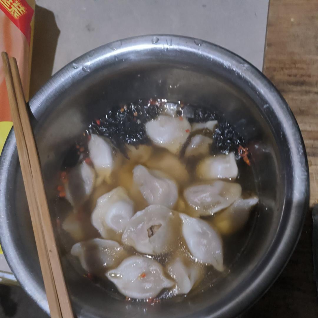快手酸汤水饺（十分钟搞定）