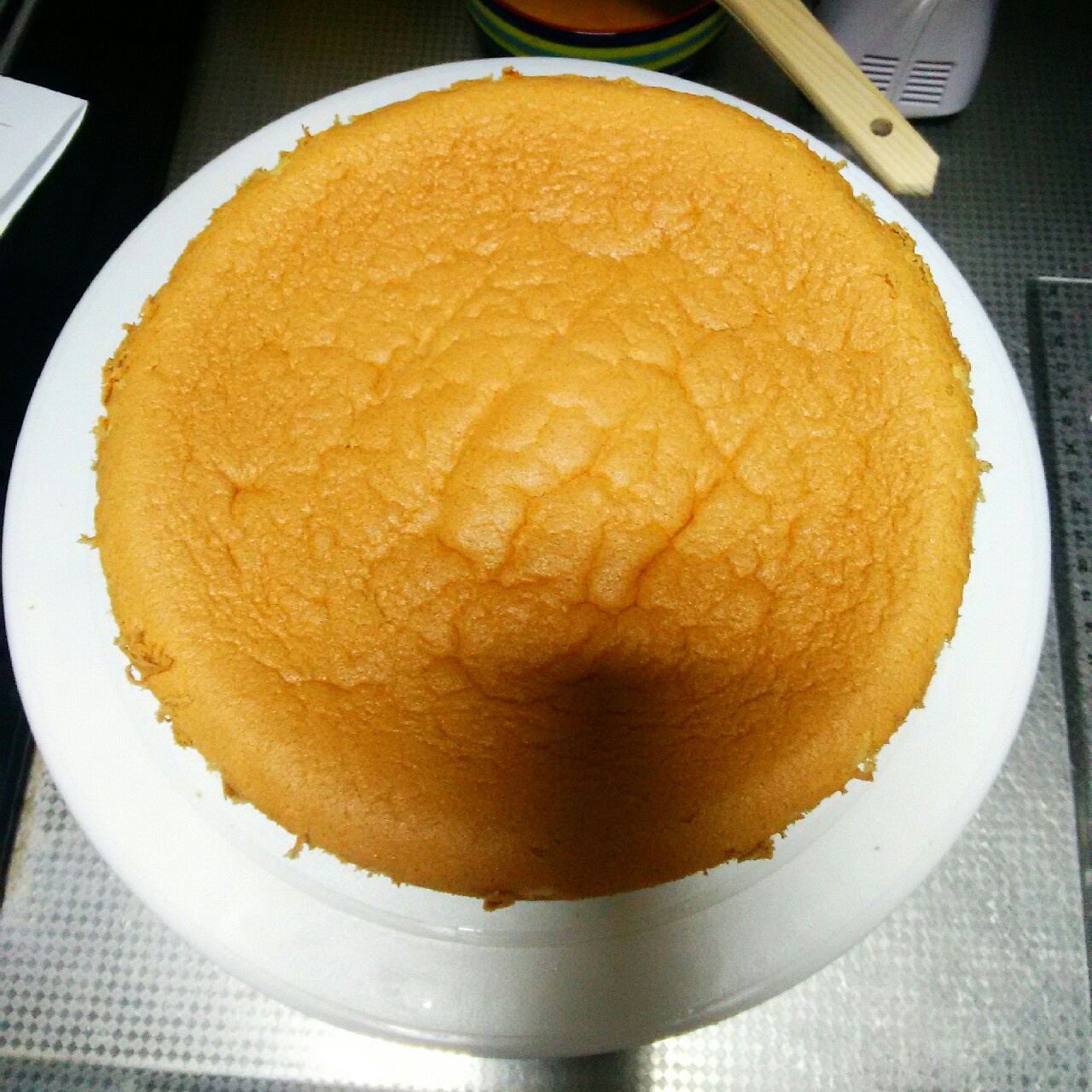 超简单完美戚风蛋糕（6寸2蛋）附打发、翻拌、脱模视频