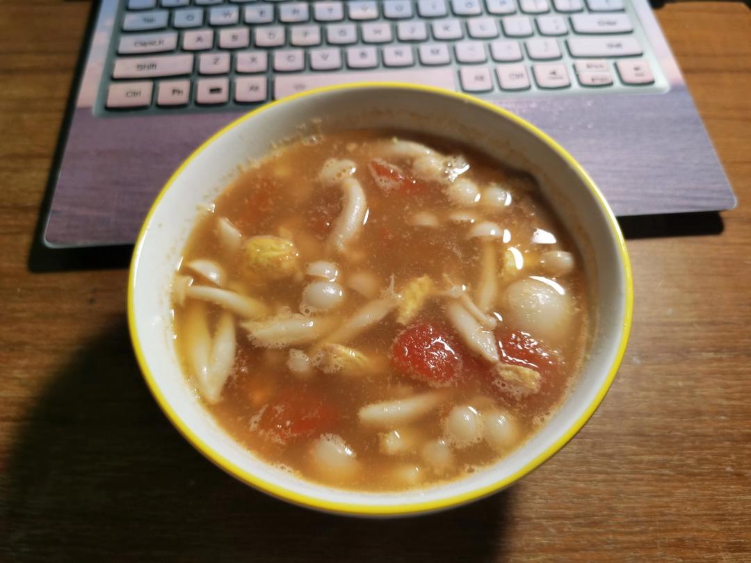 番茄豆腐海鲜菇汤
