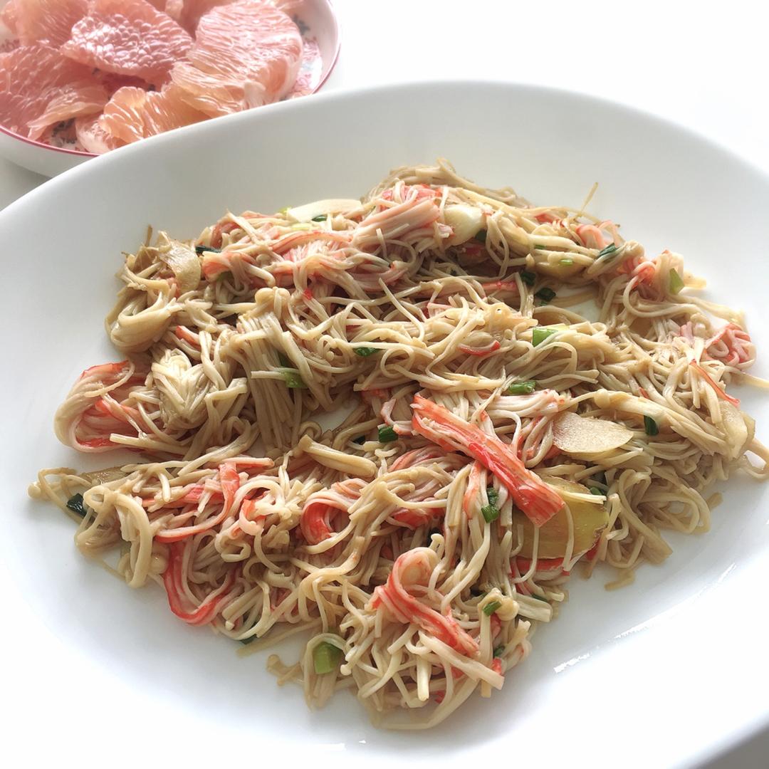 蚝油金针菇蟹肉棒