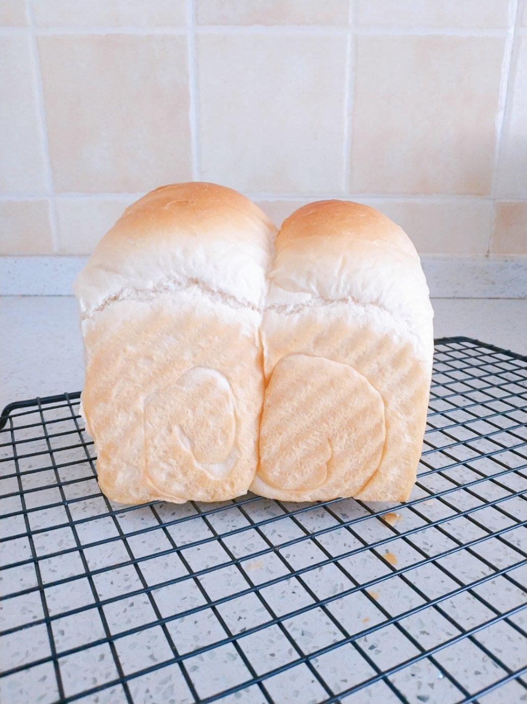 一口惊艳的鲜奶吐司