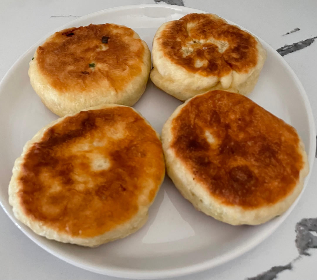 不用揉面，不用擀皮的韭菜鸡蛋发面馅饼