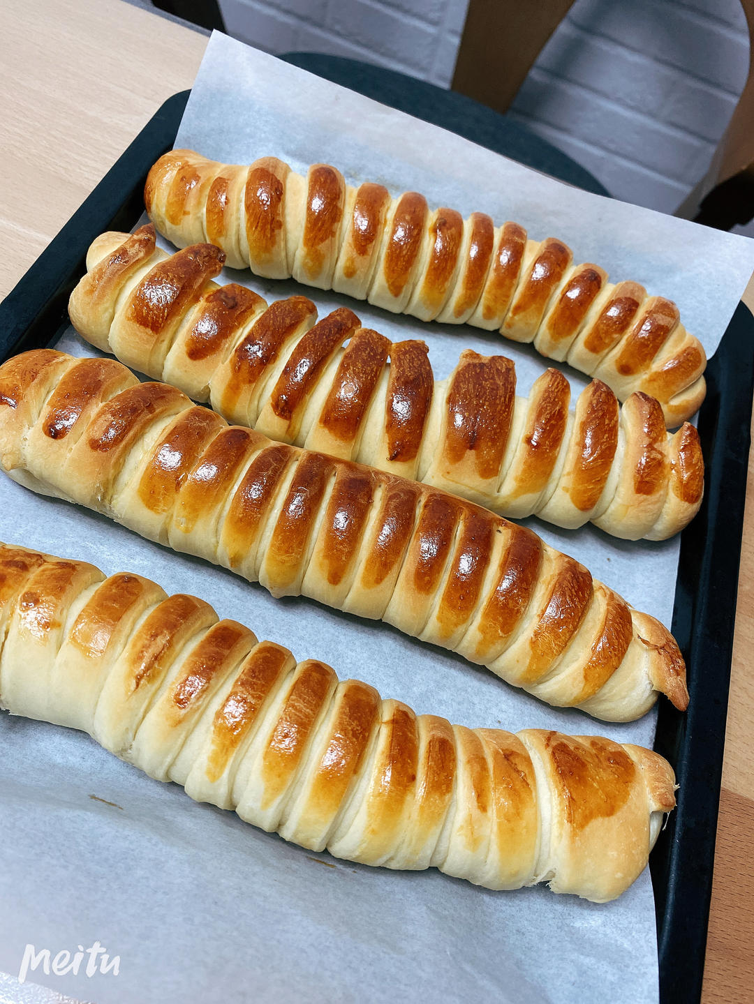 毛毛虫肉松面包
