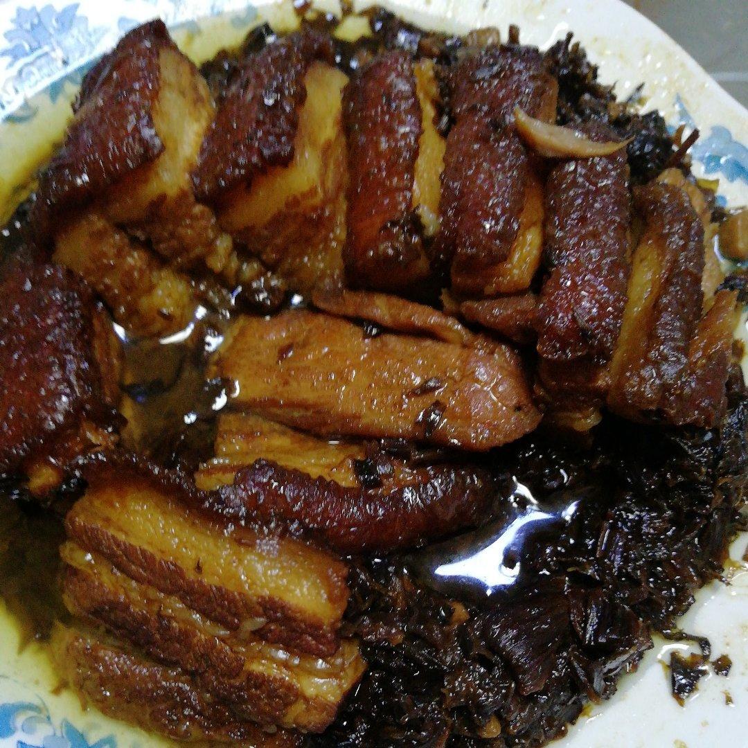梅菜扣肉（附梅菜焖肉的方法）