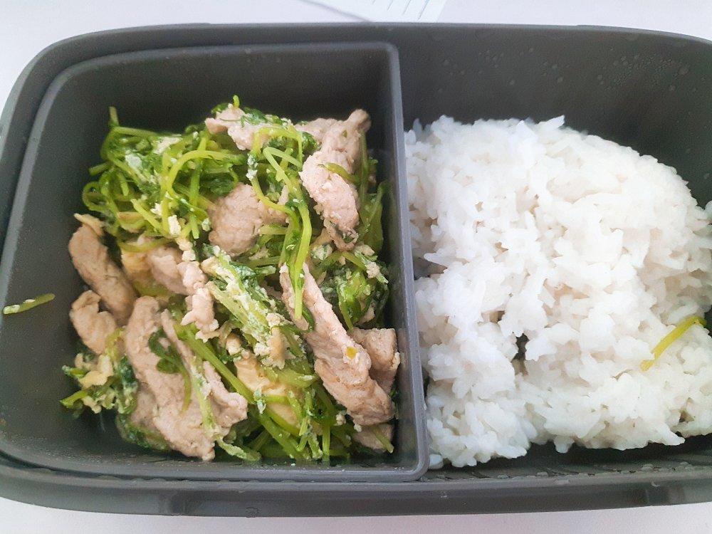 豆苗猪肉炒蛋