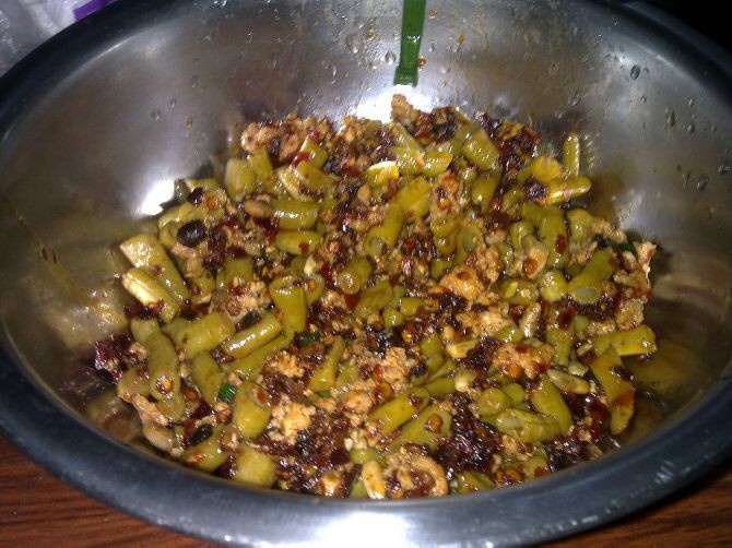 酸豆角炒肉末