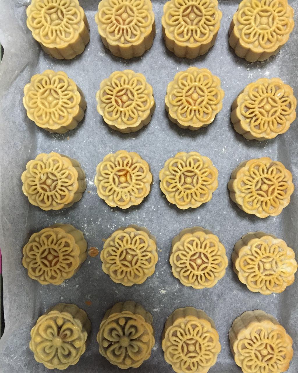 广式月饼——蛋黄莲蓉月饼