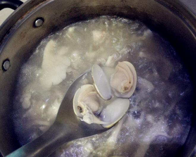秀珍菇沙白汤的做法