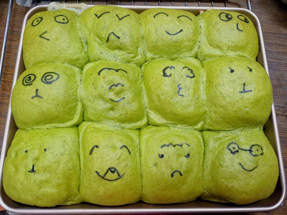 青蛙挤挤小面包