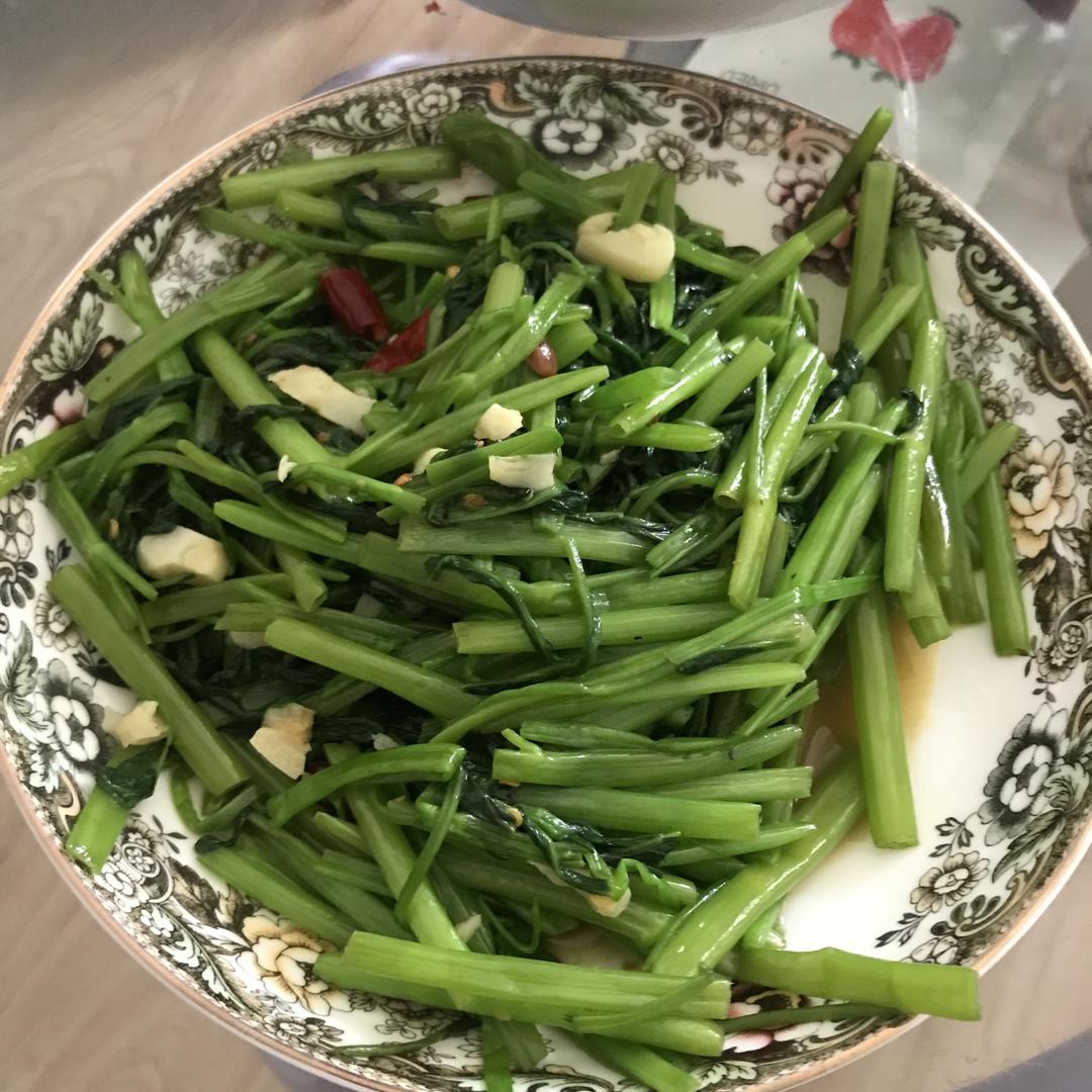 炝炒空心菜（不黑的秘密）