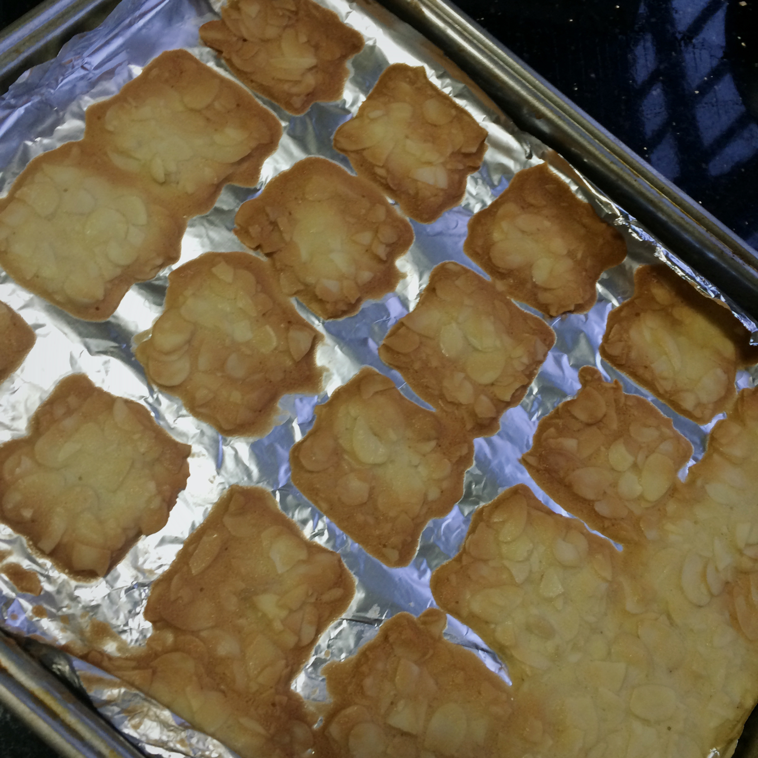 杏仁薄脆饼干