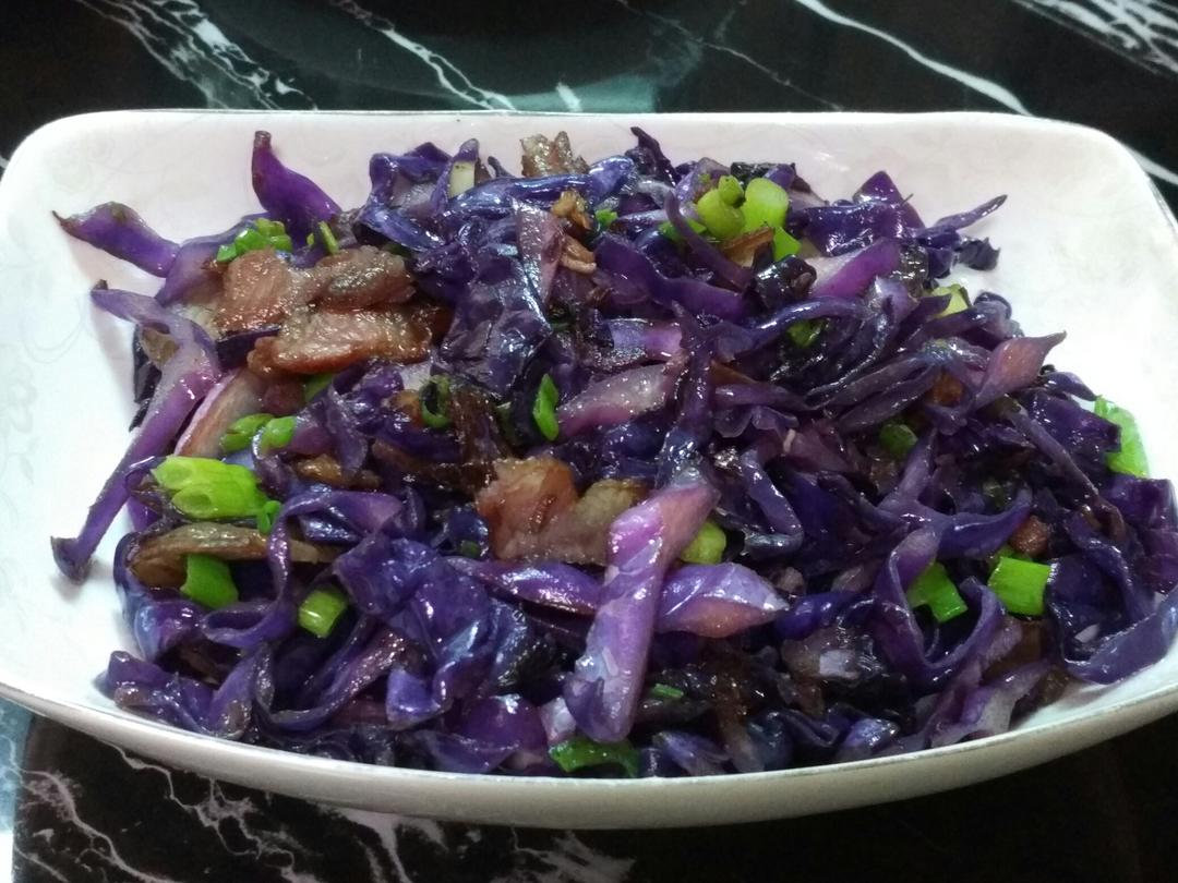 腊味紫甘蓝的做法