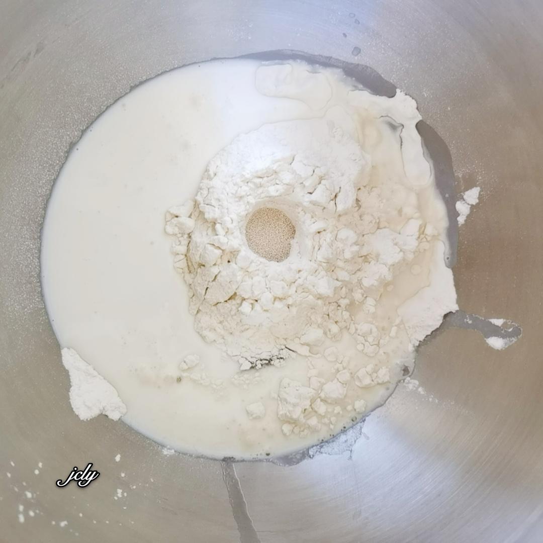 纯奶手撕吐司的做法 步骤1