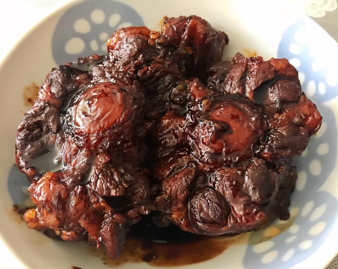 红烧牛尾