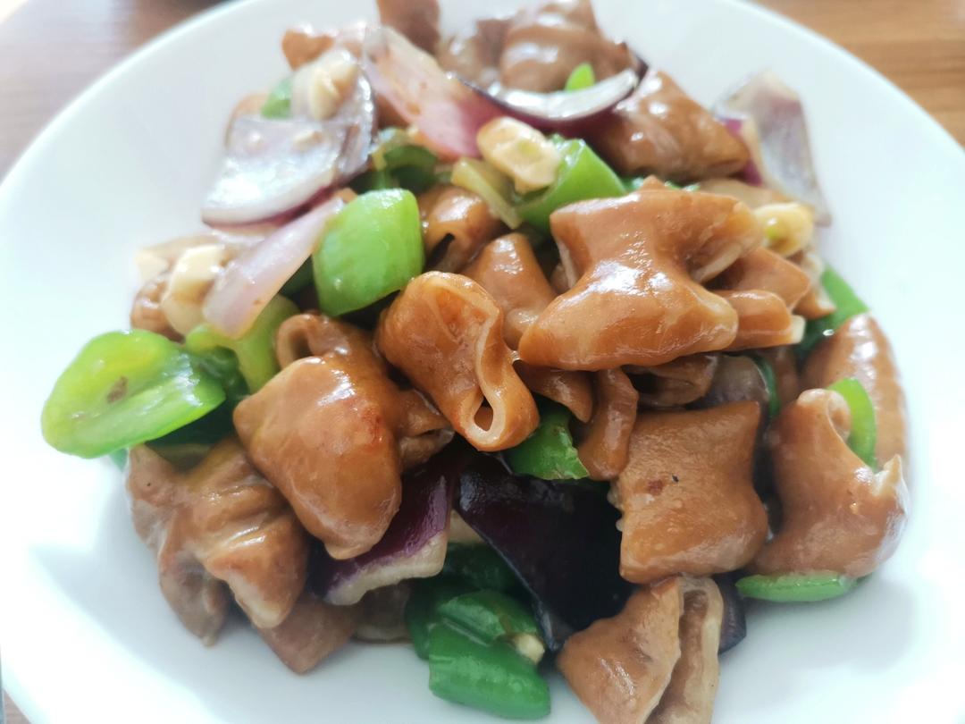 青椒肥肠