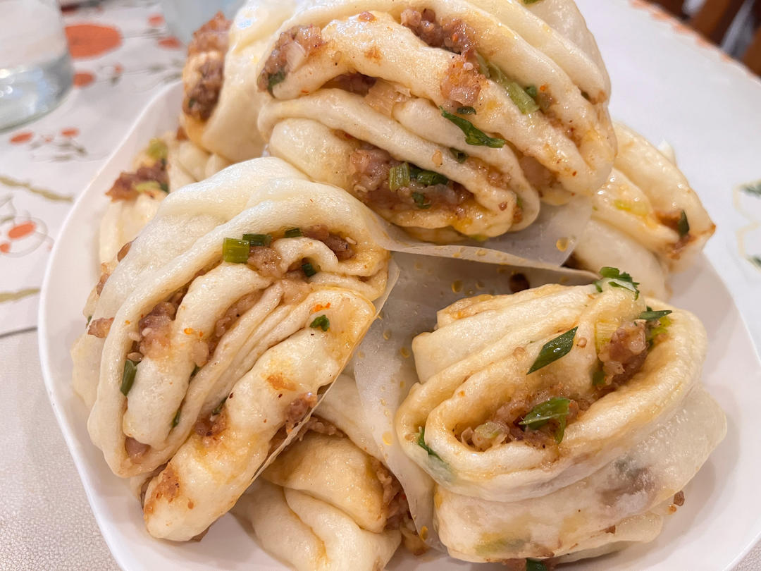 肉沫葱花卷