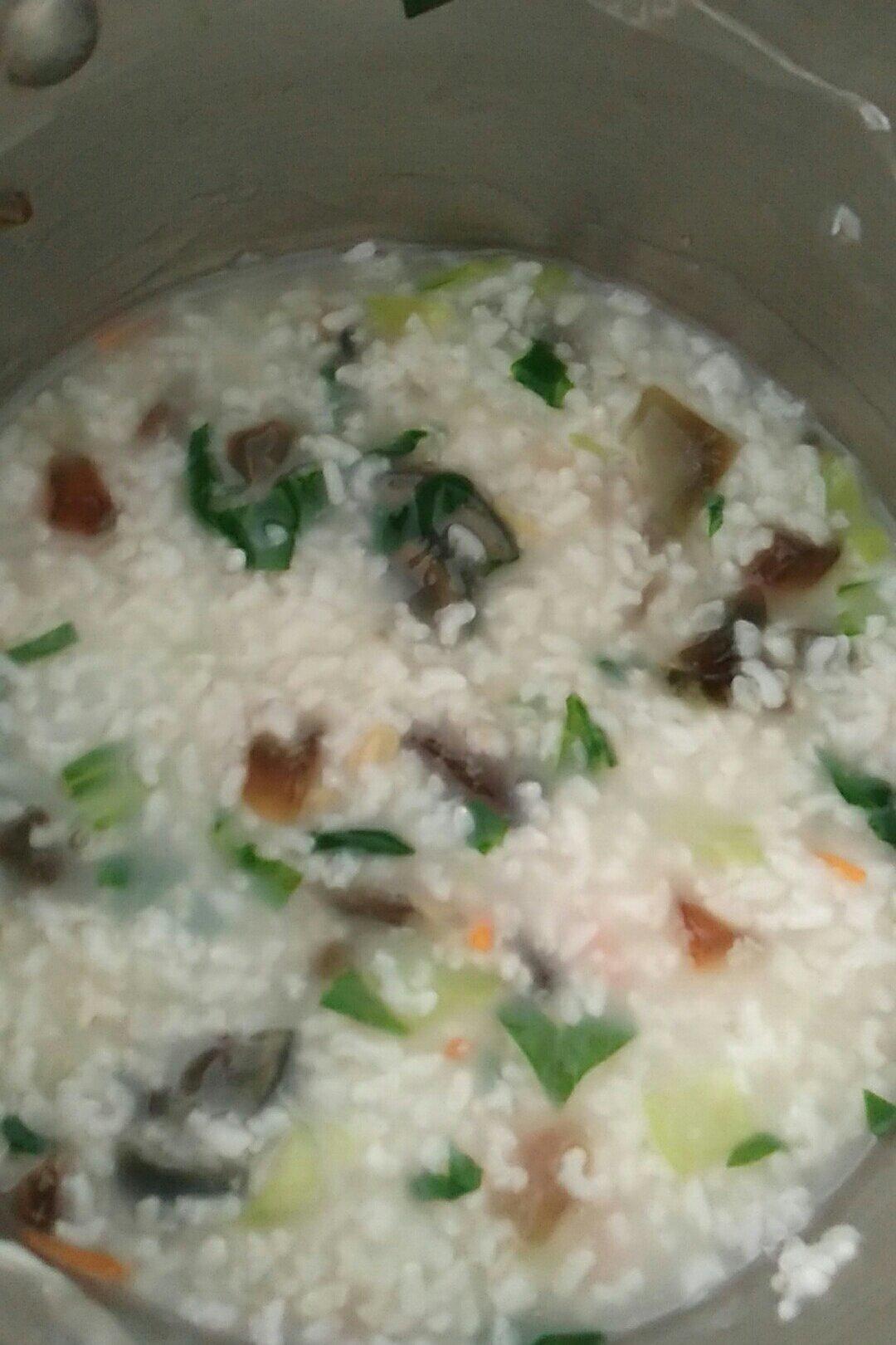 十五分钟快手之香滑皮蛋瘦肉粥(附五分钟电饭煲电压力锅更快捷方法)