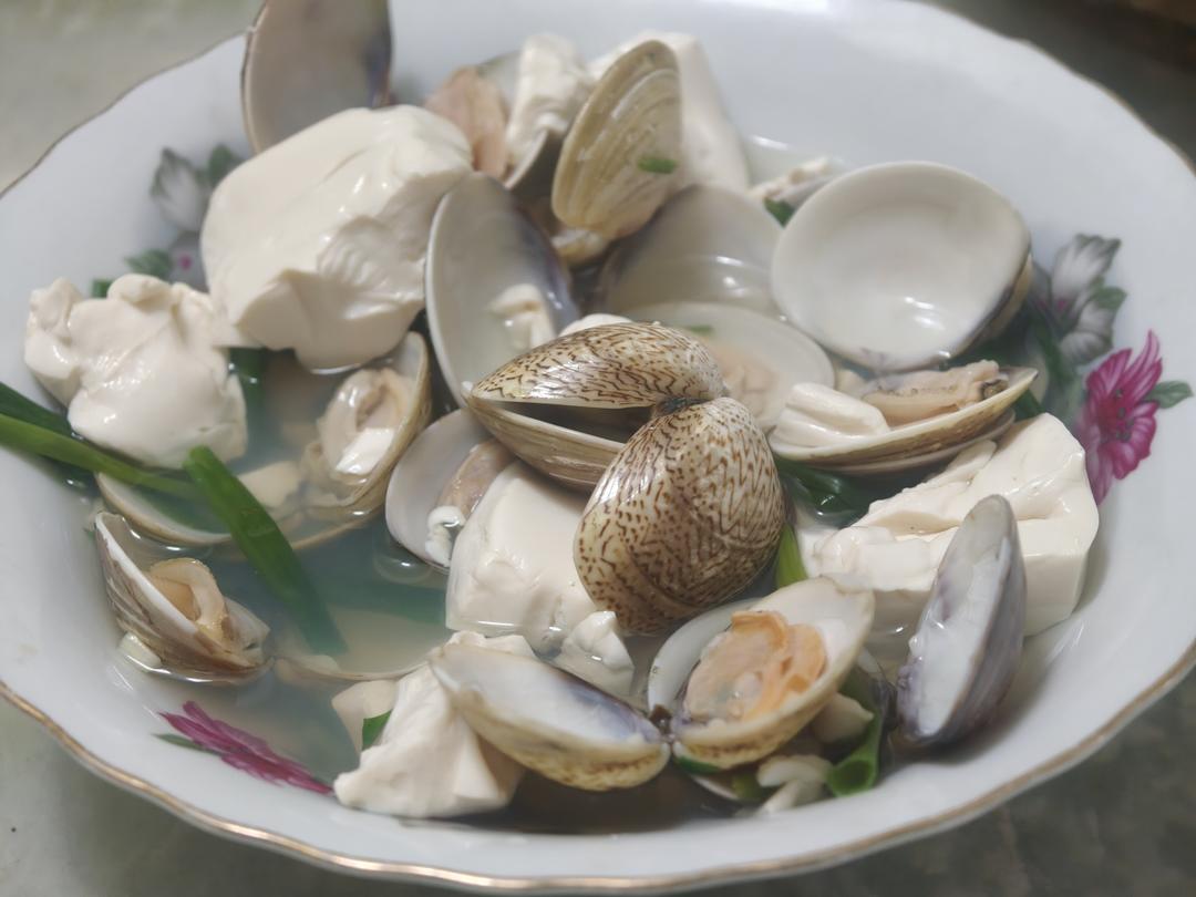 花蛤豆腐汤正确做法，鲜甜好喝，做法很简单