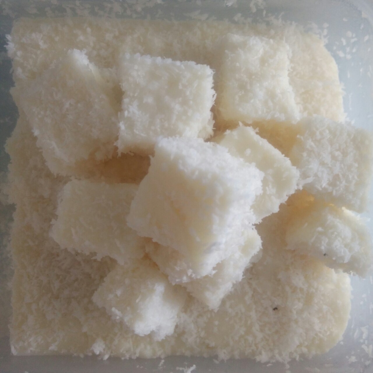 完胜85度C牛奶椰丝小方