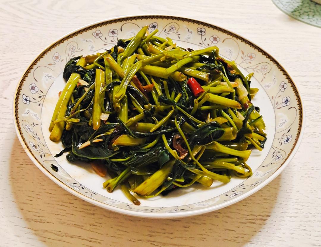 蒜炒空心菜