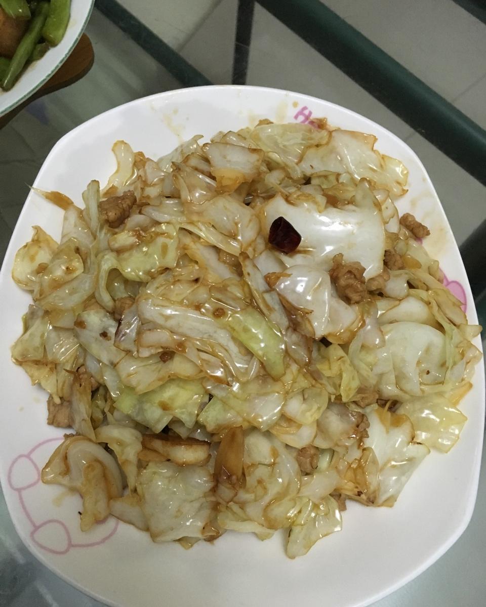 鱼爱读书做的手撕包菜