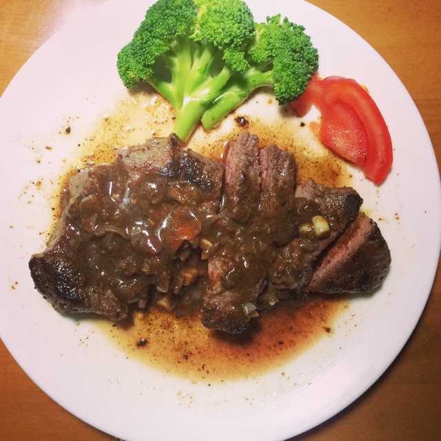 火山酱做的黑椒牛排