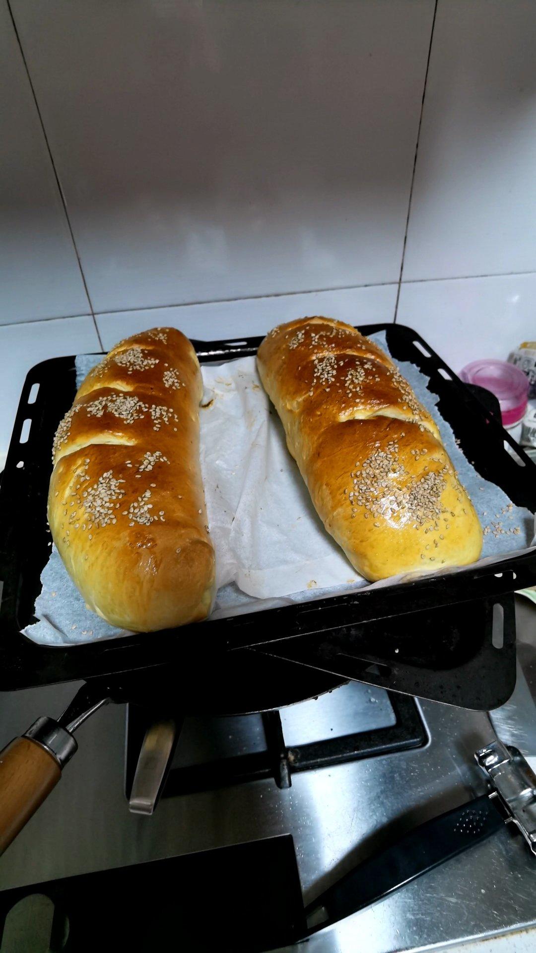 奶香果仁大列巴