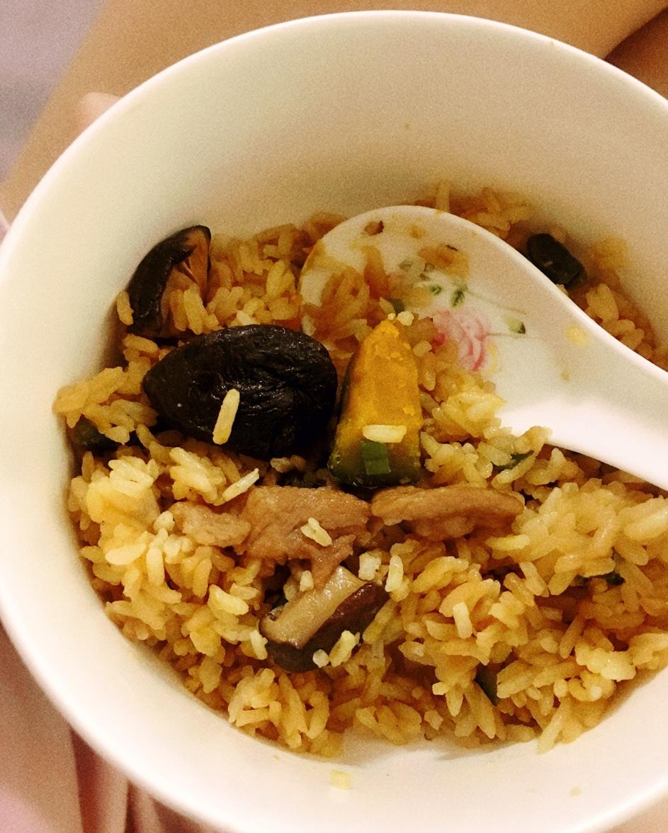 美味到不行的南瓜饭