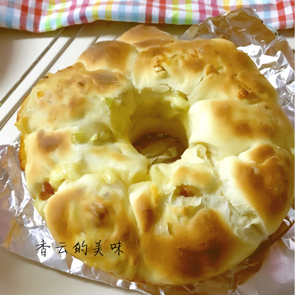 香葱肉松手撕面包