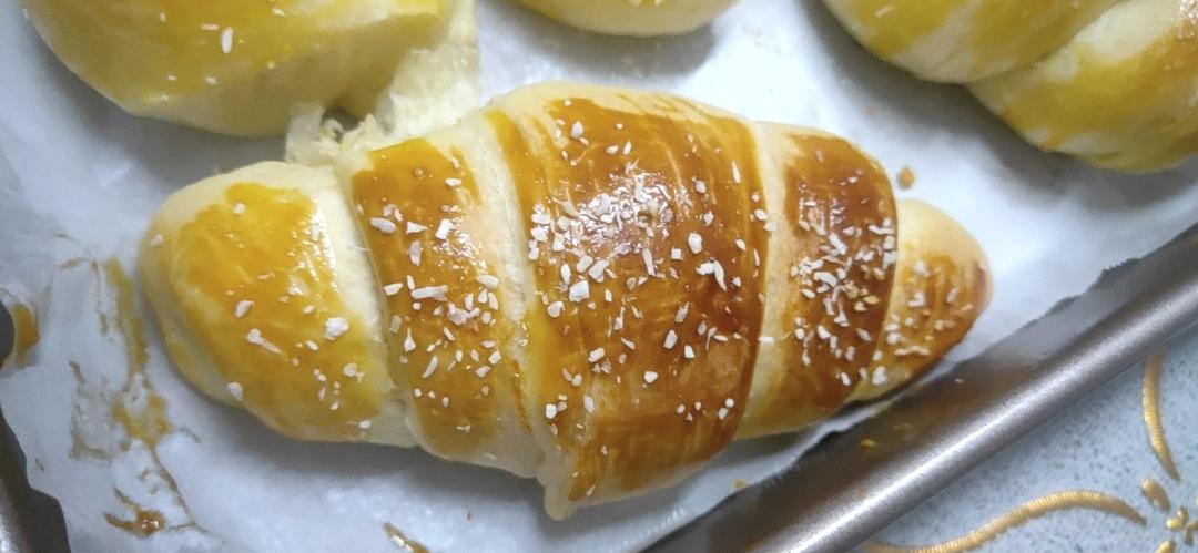 咸香芝士淡奶油面包