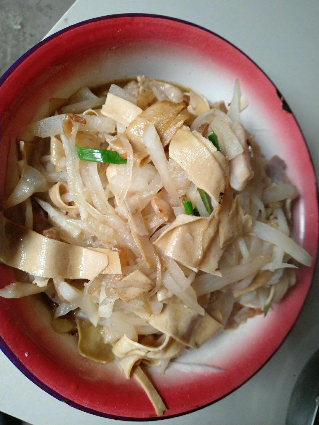 2019-02-09 12:28:02赞萝卜丝炒千张白萝卜