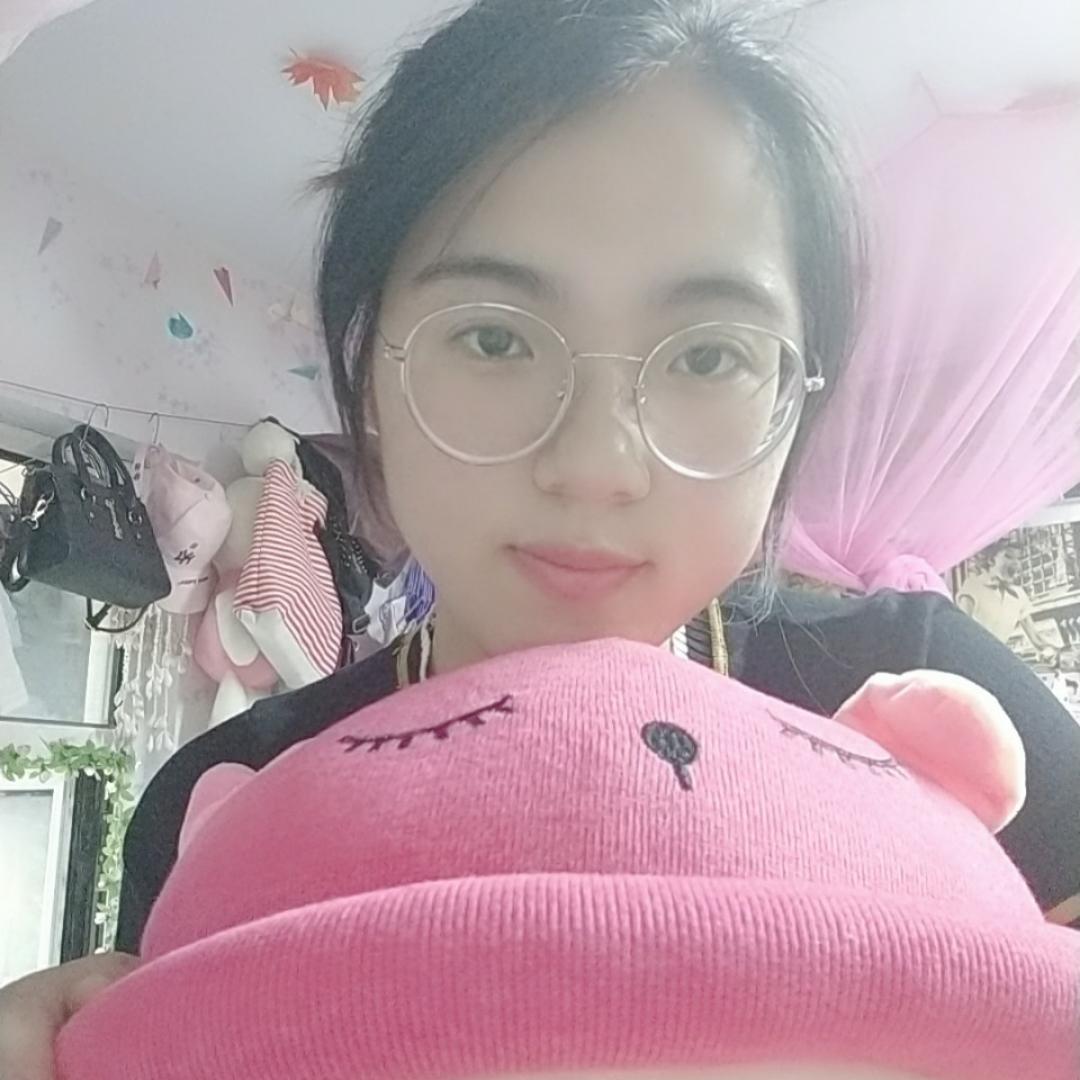 爱吃苹果的小兔子