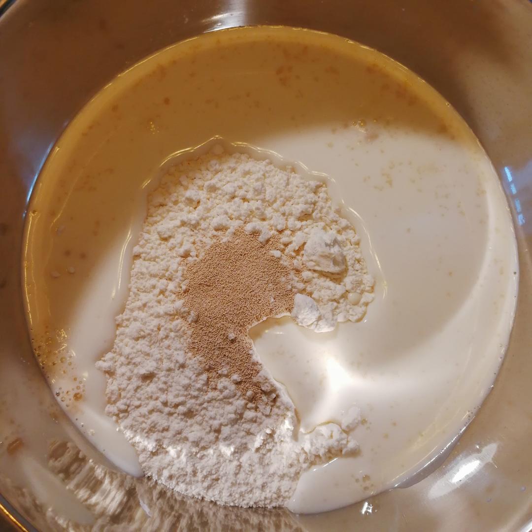 纯奶手撕吐司的做法 步骤1