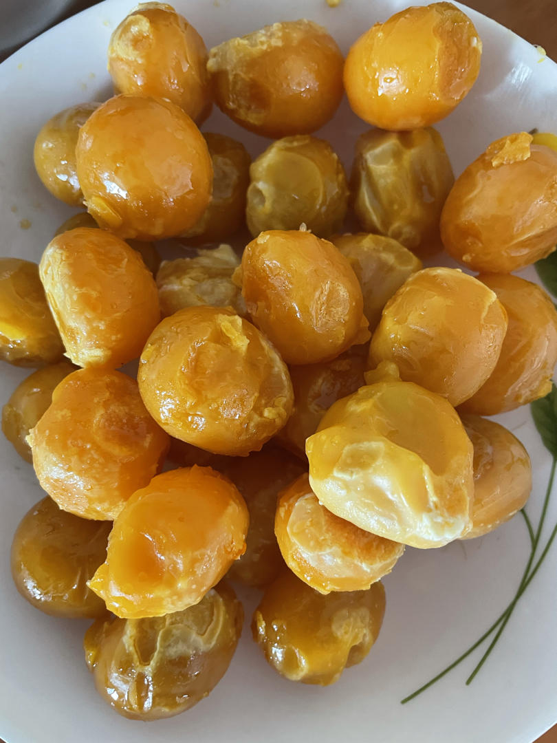 又香又糯的「咸蛋黄烧麦」太绝了，简直是人间美味！