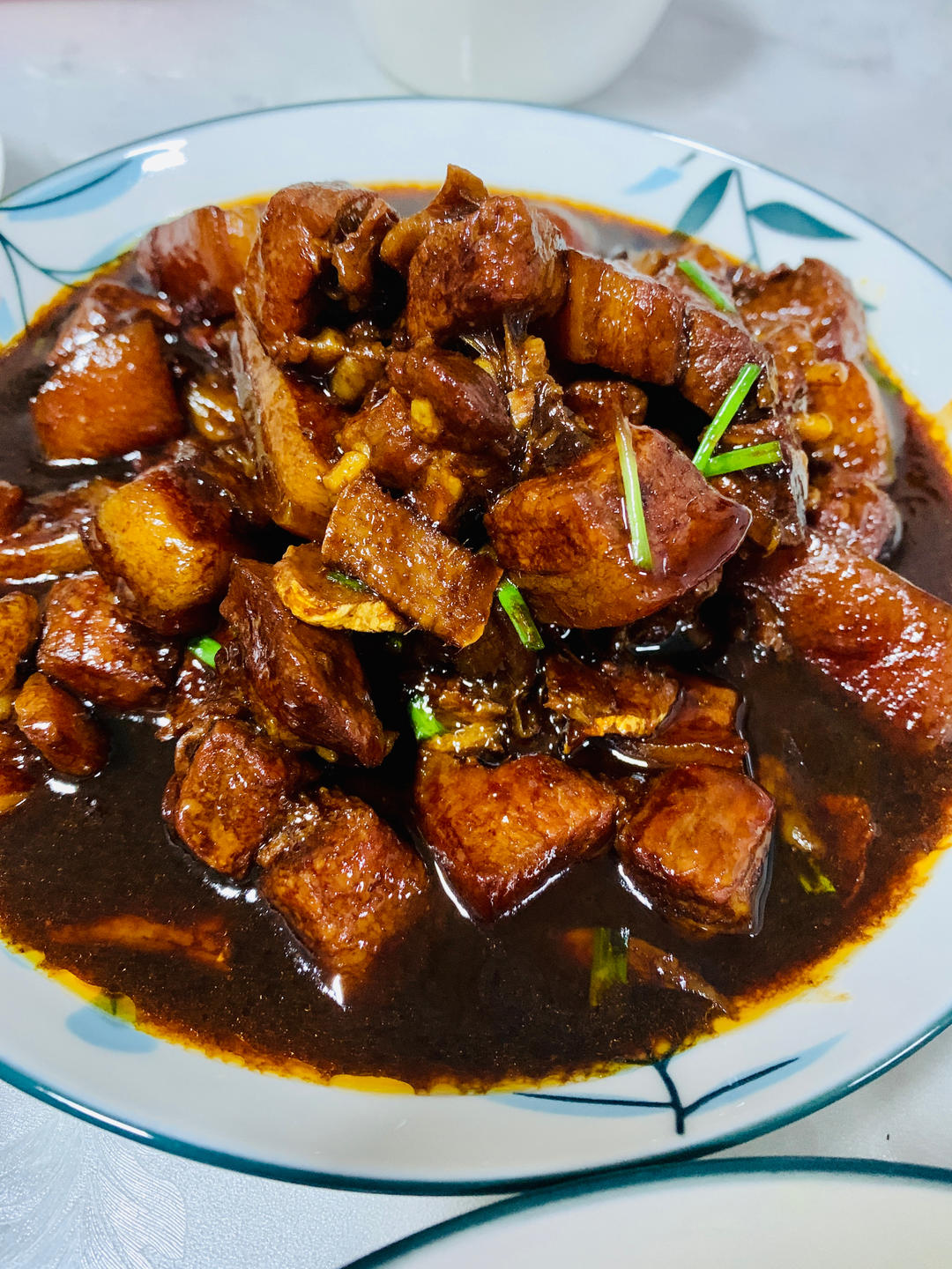 吃一块想两块不油不腻红烧肉