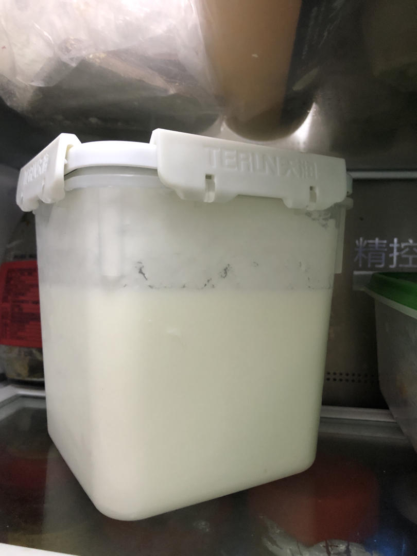 仅用牛奶+不插电电饭煲的自制酸奶！