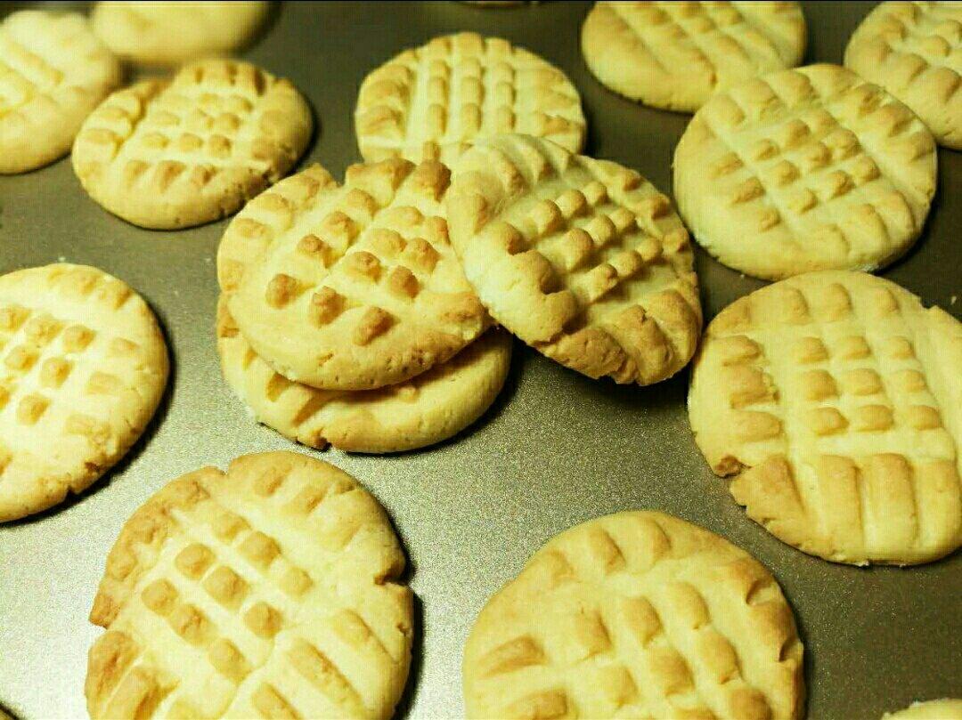 牛奶饼干