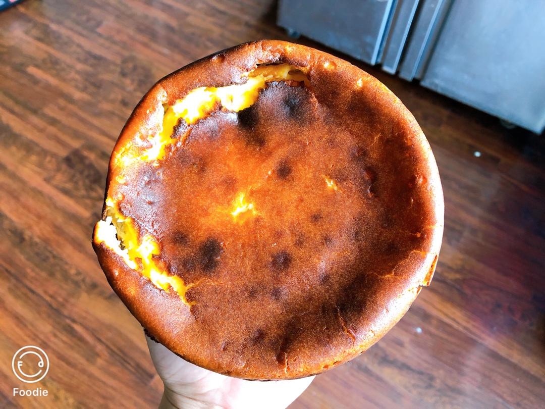 正宗巴斯克烧焦芝士蛋糕 Original Basque Burnt Cheesecake
