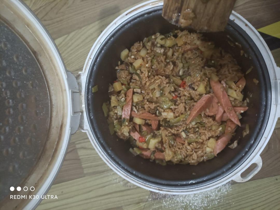 电饭煲｜懒人版㊙️香肠土豆焖饭‼️巨好吃