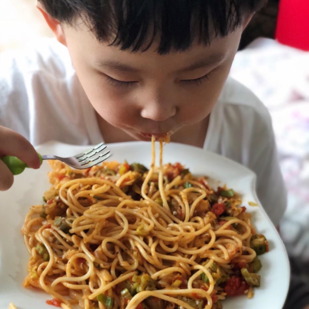 喜羊羊和佩奇