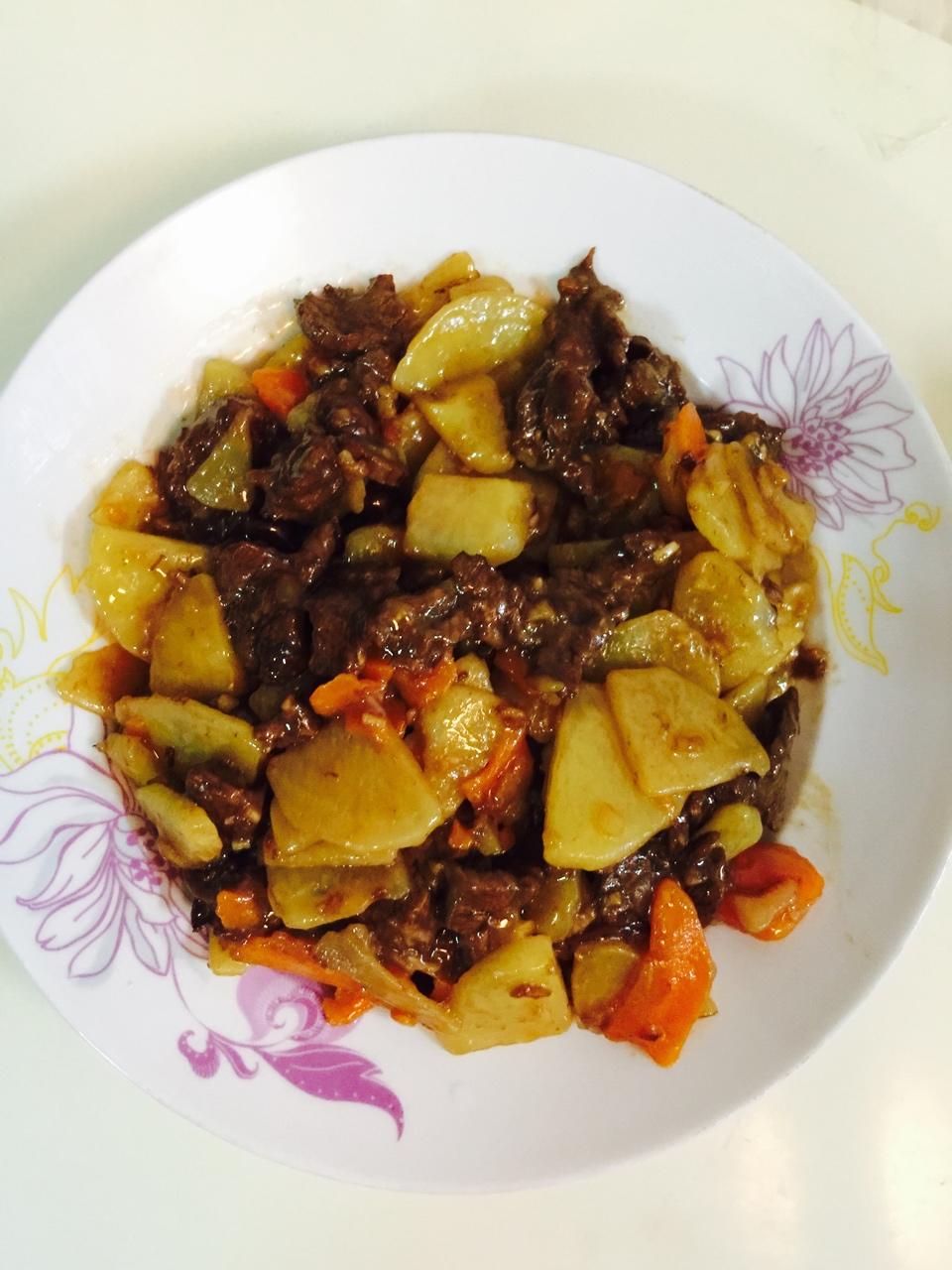 土豆炒牛肉